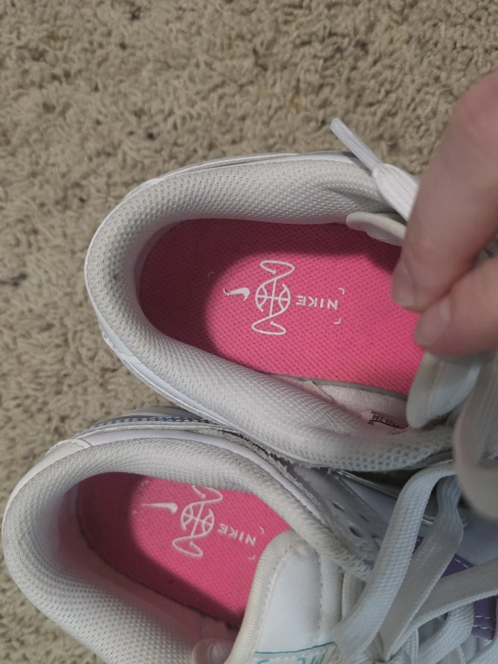 Nike classic women